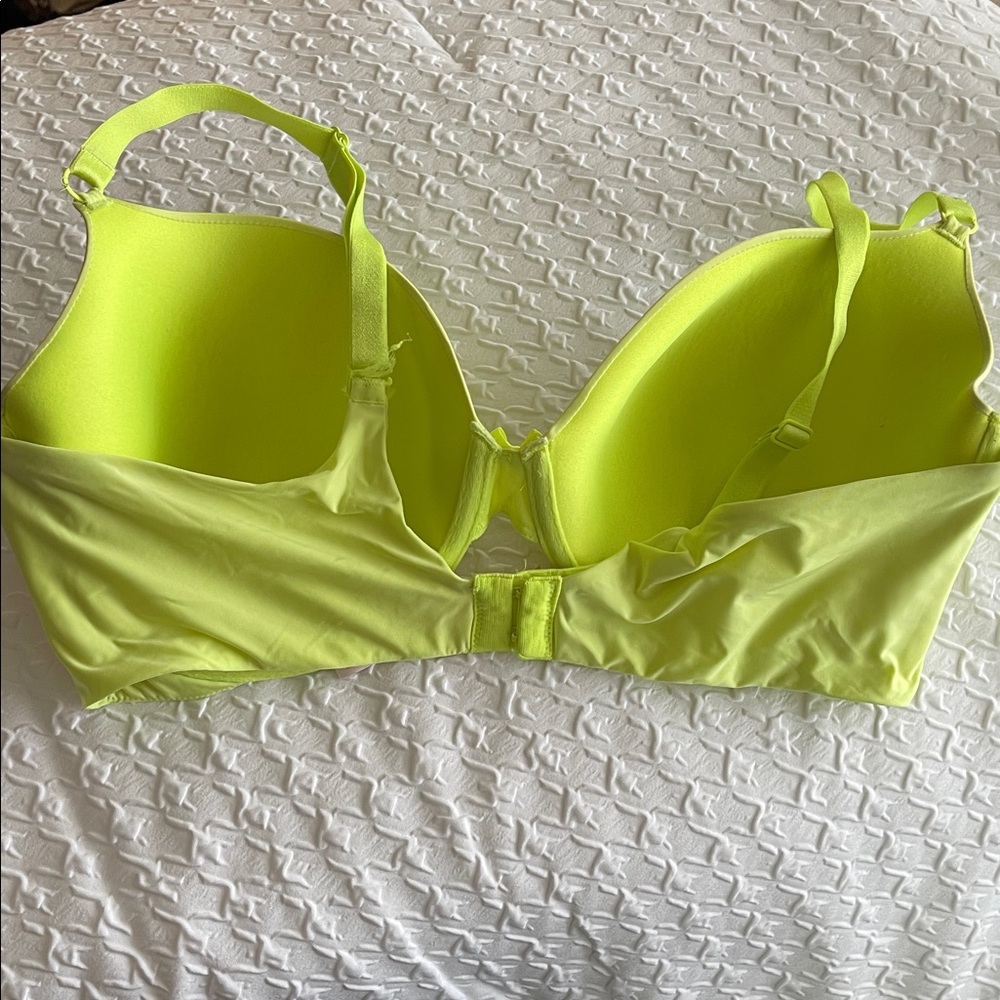 Victoria's Secret Neon Yellow Bra size 38DD - Picture 3 of 13